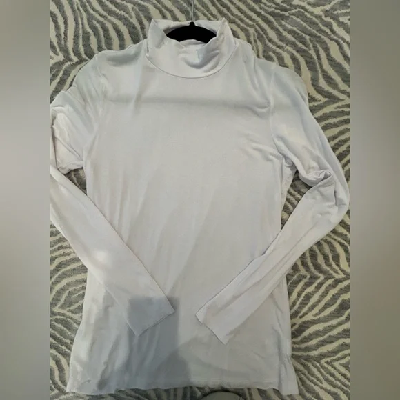 Jones & Co White Mock Turtleneck - Picture 2 of 5